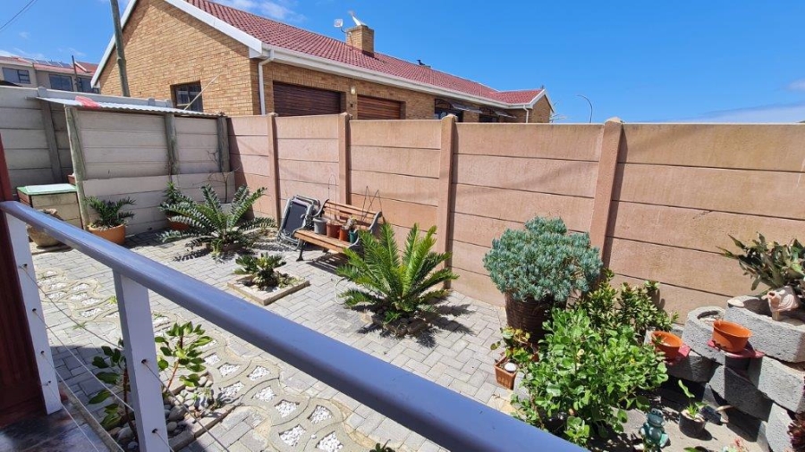 3 Bedroom Property for Sale in Dana Bay Western Cape